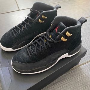 Black Jordan 12s 5Y